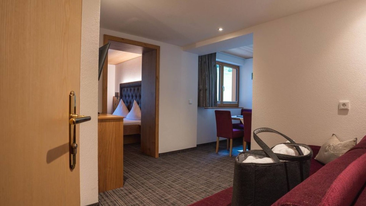 Damuels House | Family suite - Hotel Restaurant Alpenblume