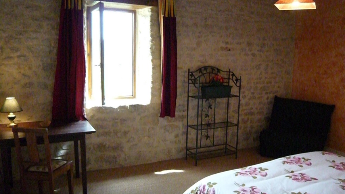 Juaye-Mondaye House | Family suite with 2 bedrooms, sleeps 4 at the Ferme Manoir Saint Barthélemy