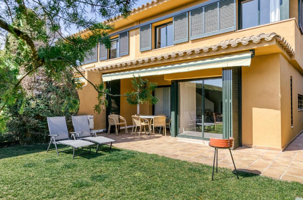 Navata House | Family villa in Torremirona Resort
