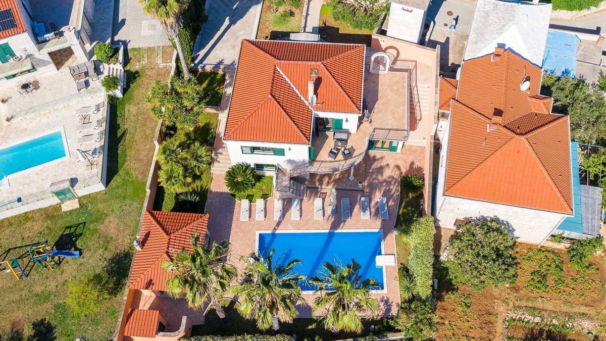 Sumartin Villa | Family Villa Rasotica with large swimming pool, outdoor kitchen