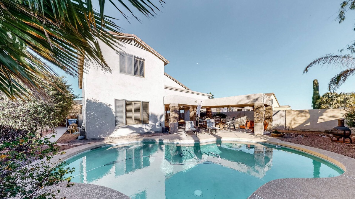 Foothills House | Family Villa w/Private Patio, Pool, W/D, WiFi & Central AC - snowbird-friendly!