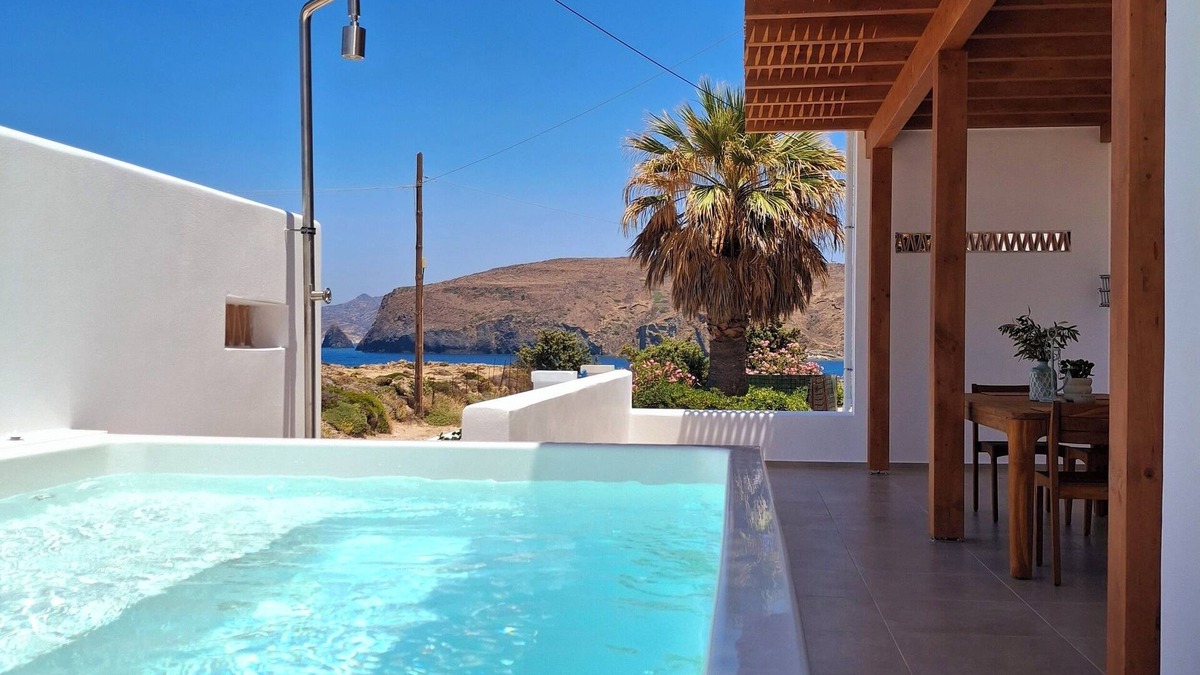 Pachena Apartment | Famly Apartment with Sea View & Plunge Pool (Ground Floor)