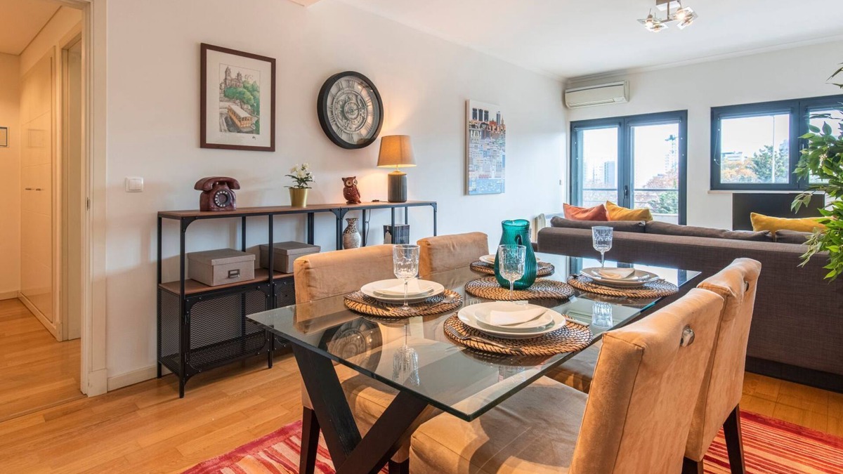 Olivais Apartment | Fancy Apartment W/Metro at Doorstep by LovelyStay