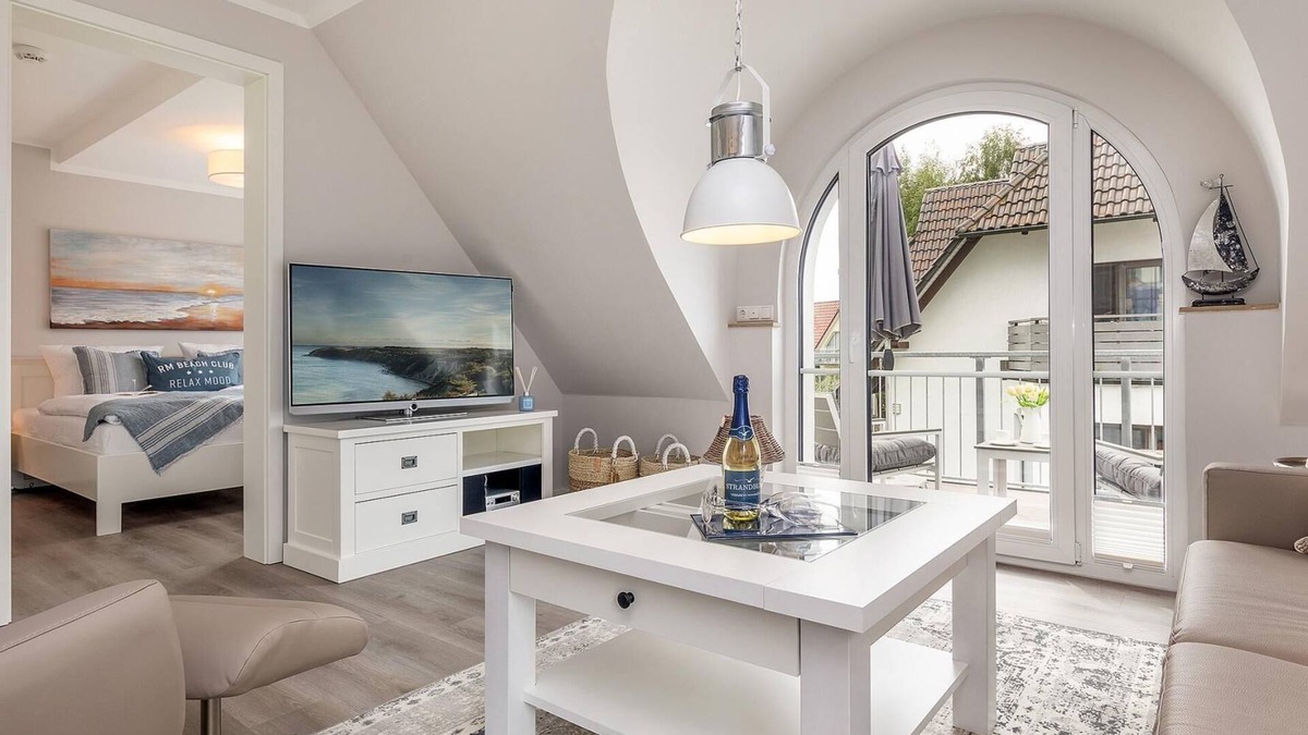 Zingst Apartment | Fantastic, exclusive, newly built vacation apartment only 250m from the white sandy beach e