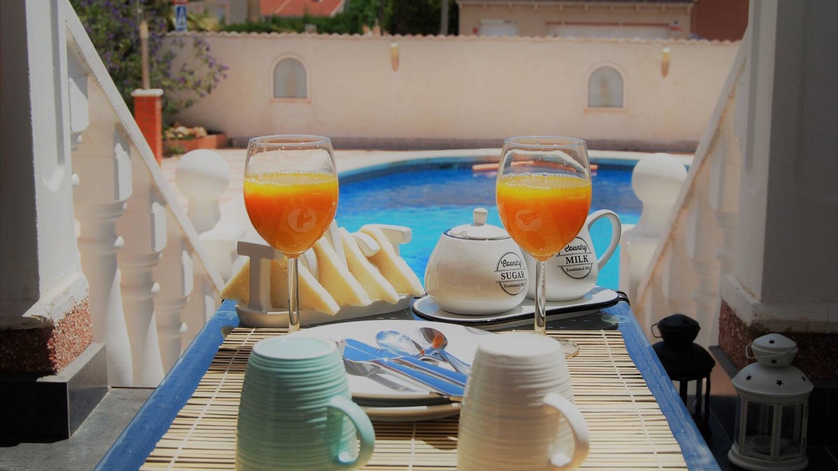 Quesada Villa | Fantastic detached villa with private pool full of light