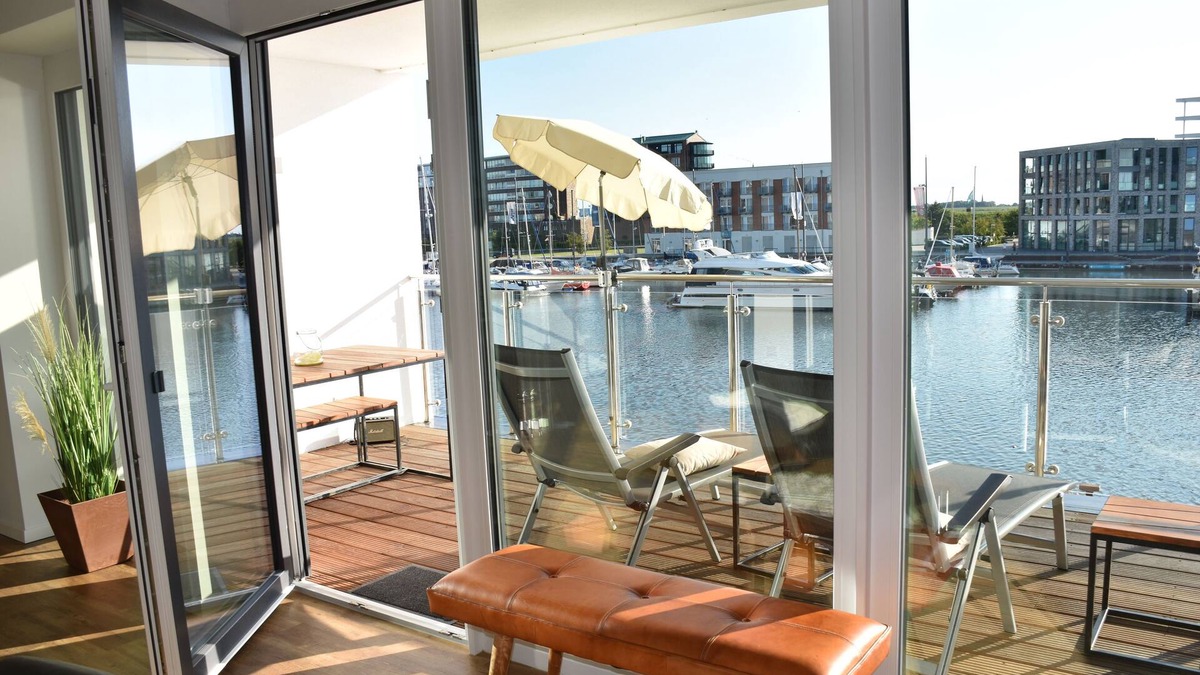 Mitte-Sud Apartment | Fantastic and very high quality apartment, right on the water, best view!