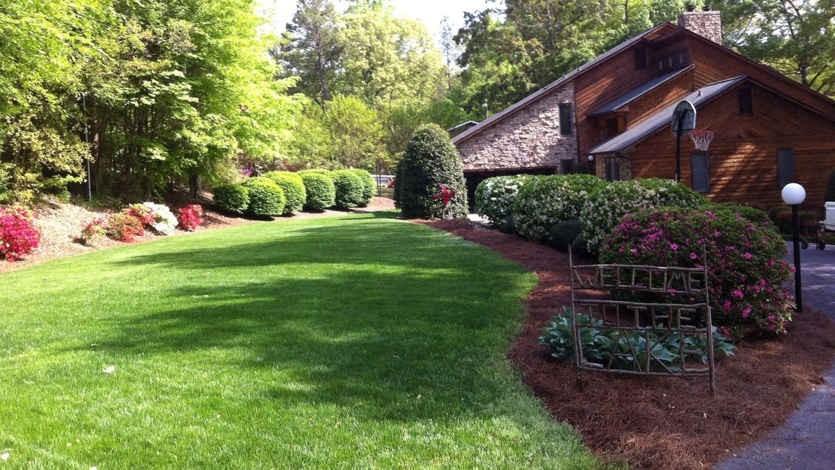 Lake Norman of Catawba House | Fantastic house, dock, water toys and hot tub! Summer dates available!