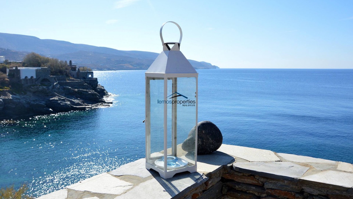 Koundouros House | Fantastic house on the waterfront with direct access to the sea, in Koundouros