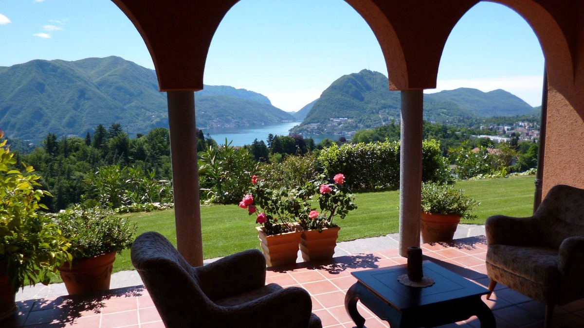 Porza Apartment | Fantastic lake-view getaway in private mediterranean villa, pool, NL-00008407