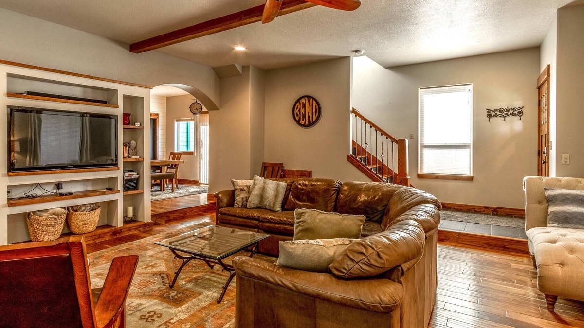 River West House | Fantastic location, spacious and beautiful, perfect for groups, hot tub, dog ok