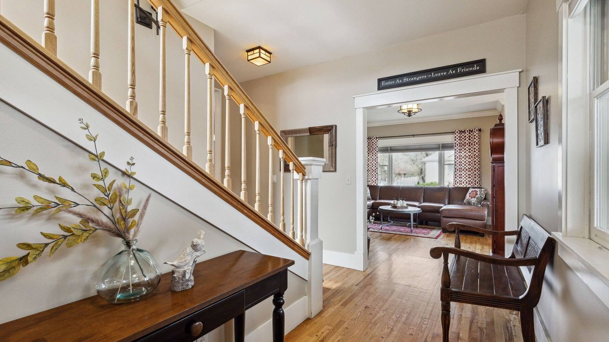 Lower Rattlesnake House | Fantastic location - walk to the university, downtown & multiple hiking trails.