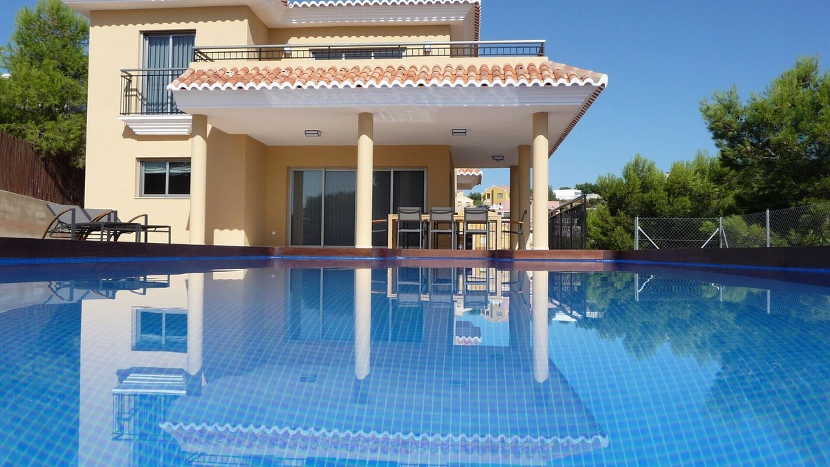 Alginet Villa | FANTASTIC LUXURY VILLA, just 20 minutes from Valencia city.