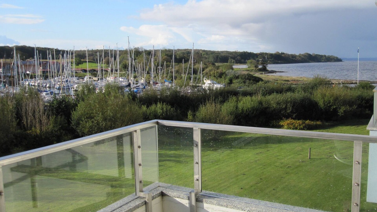 Schausende Apartment | fantastic views of the fjord, the marina and Denmark