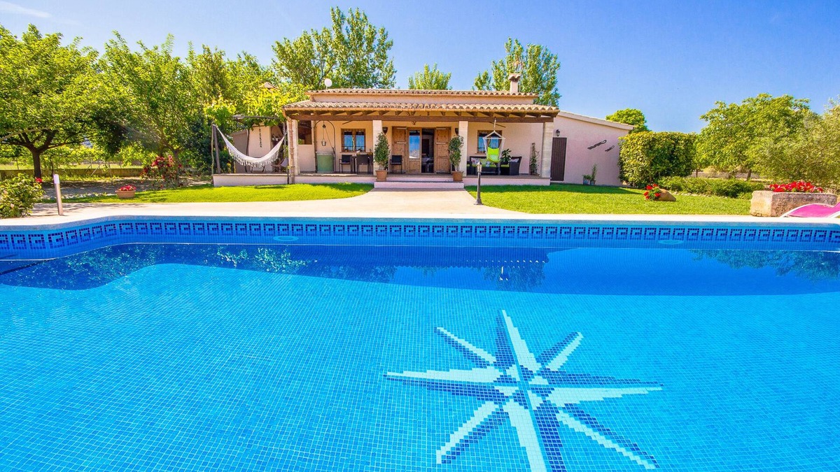 Alcudia Cottage | Fantastic villa with private pool and stunning views Serra de Tramuntana