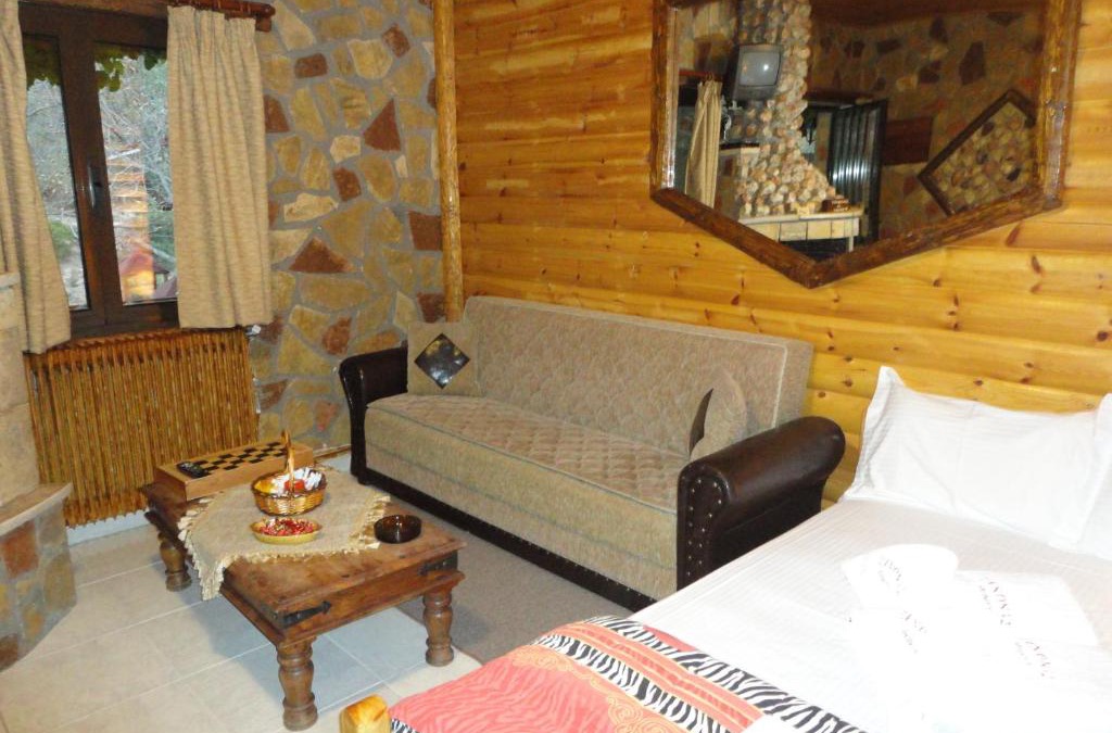 Ano Zakhlorou Apartment | Faraggi Guesthouse