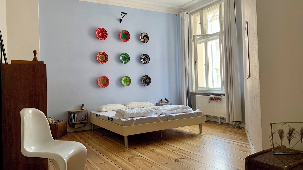 Neukoelln Apartment | Farbige Design 2-zi-altbauwhng Beim Maybachufer. Kinder- & Haustierfreundlich