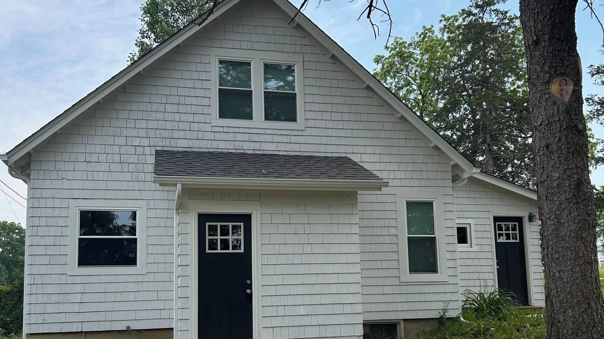 Savanna Other | Farm Fresh Escape! 3BR Rural Retreat with Modern Amenities – Savanna, IL