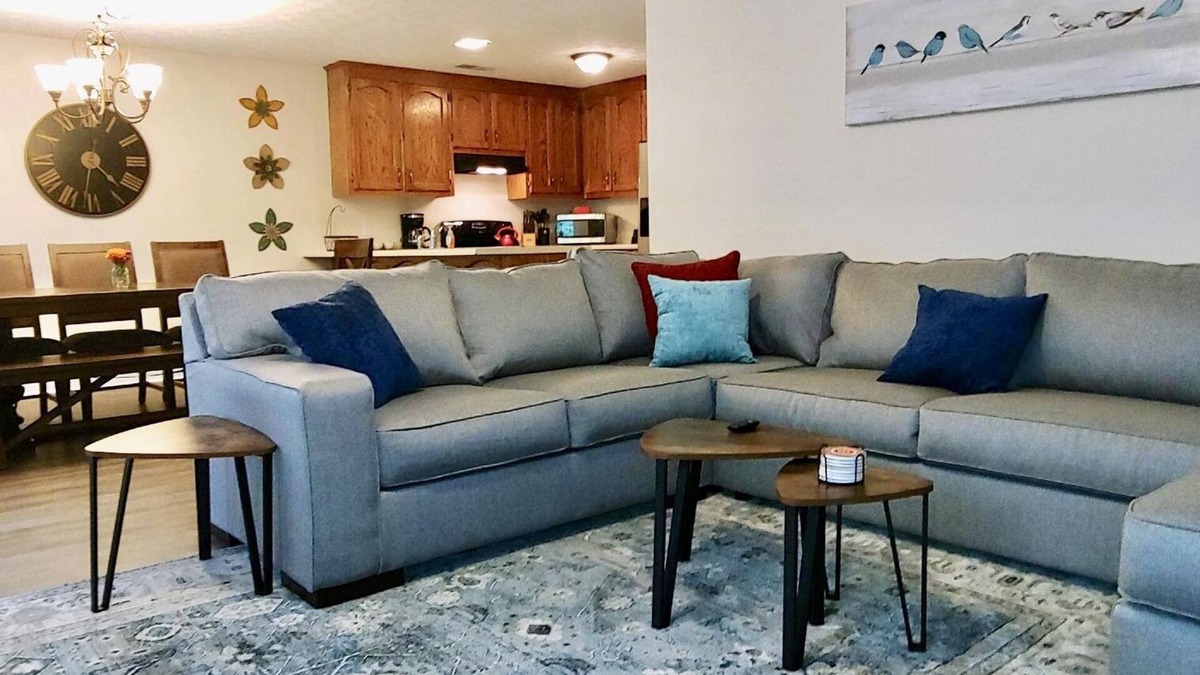 Athens House | FARM FRESH.NEWLY RENOVATED 2 BR/2BA minutes away from UGA and Downtown.