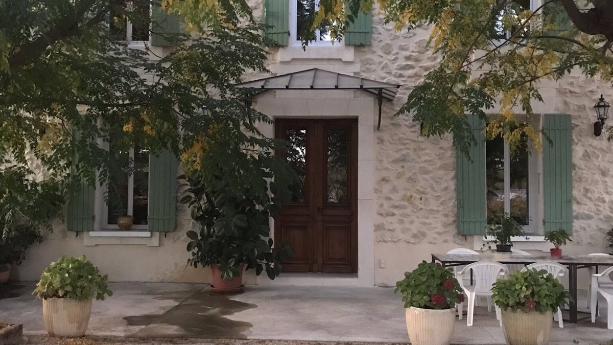 Jonquerettes House | Farm house, 5 miles from Avignon! Vineyard