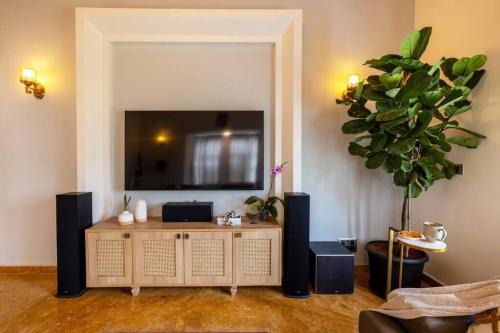 Malur House | Farm Stay for 12 or more members