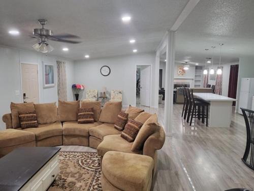 Greenville House | Farm stay with activity