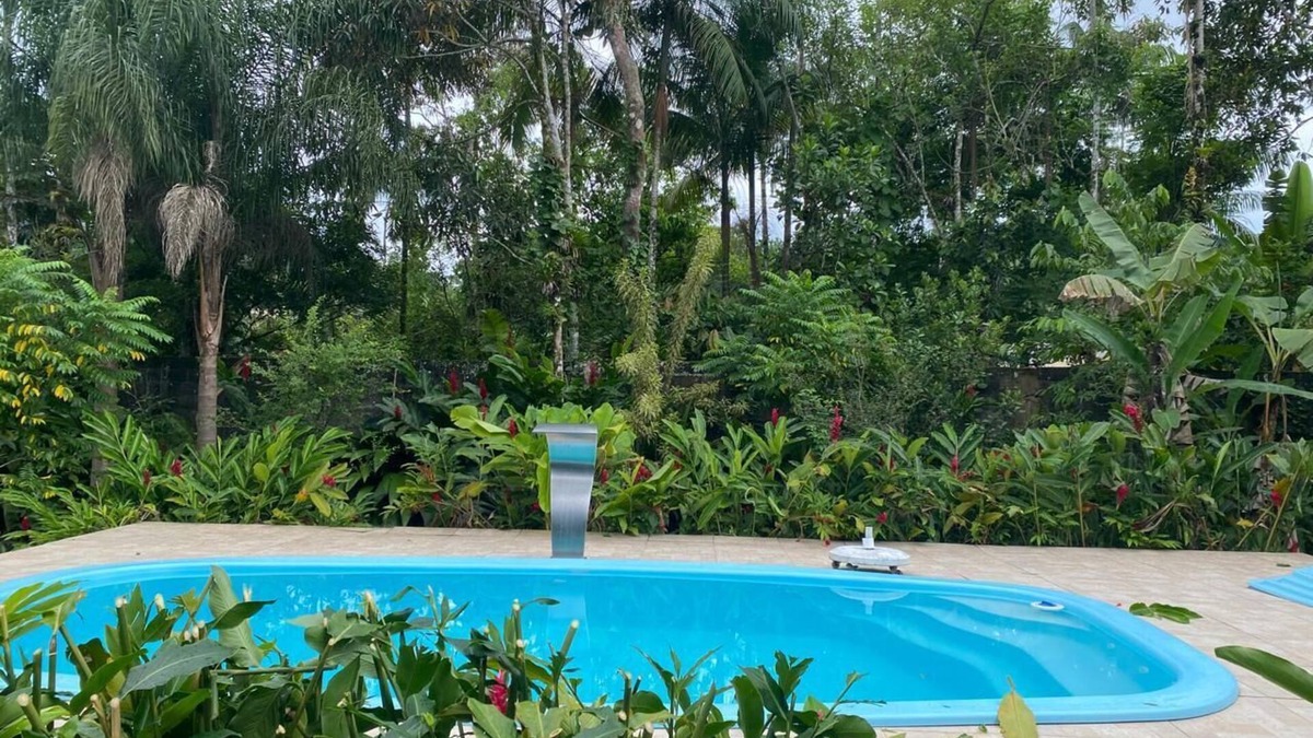 Cidade Jardim Tom House | Farm with swimming pool. Waterfall 200 meters away, in the Caiubura Condominium Bertioga, SP