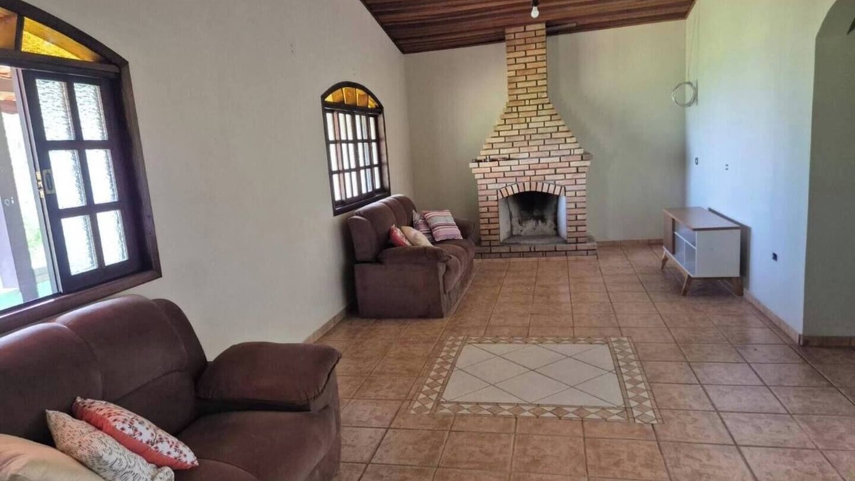 Mato do Gado House | Farm with swimming pool, fireplace and gourmet space surrounded by greenery.