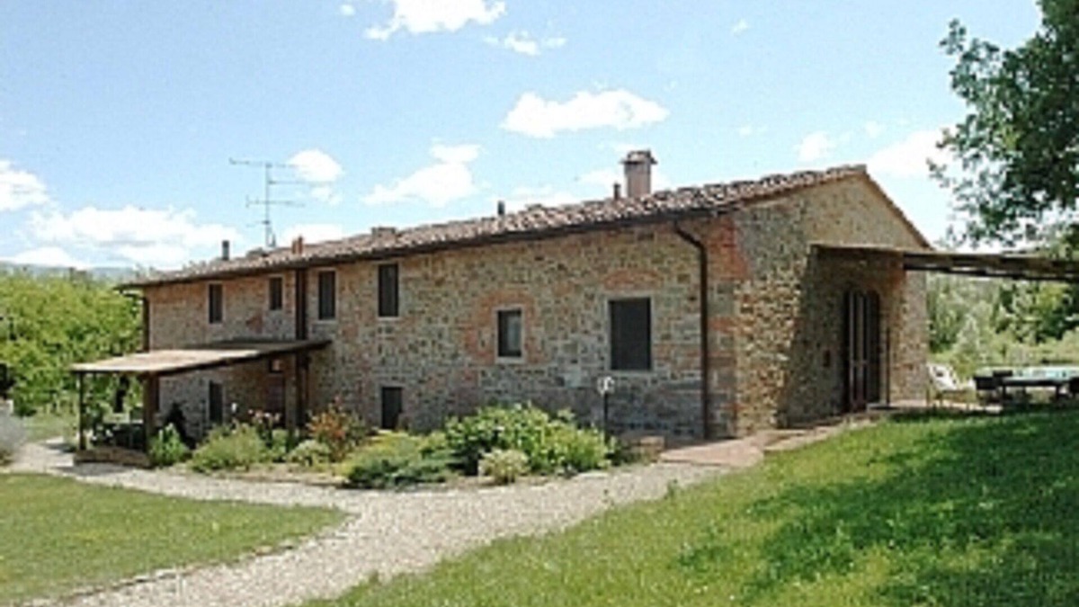Figline e Incisa Valdarno Apartment | farmhouse with pool ,panoramic peaceful location near firenze,Siena,Arezzo.