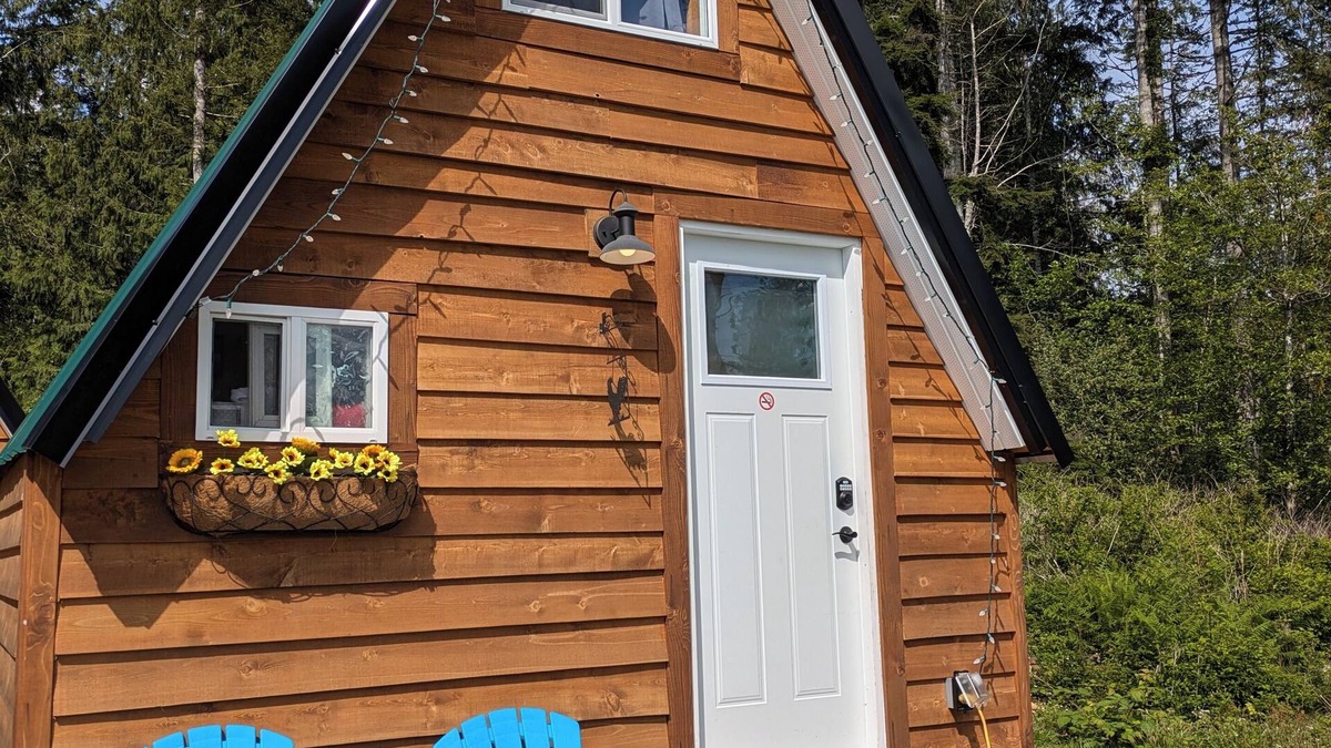 Brew Bay Other | Farmhouse cabin on 33 acre farm