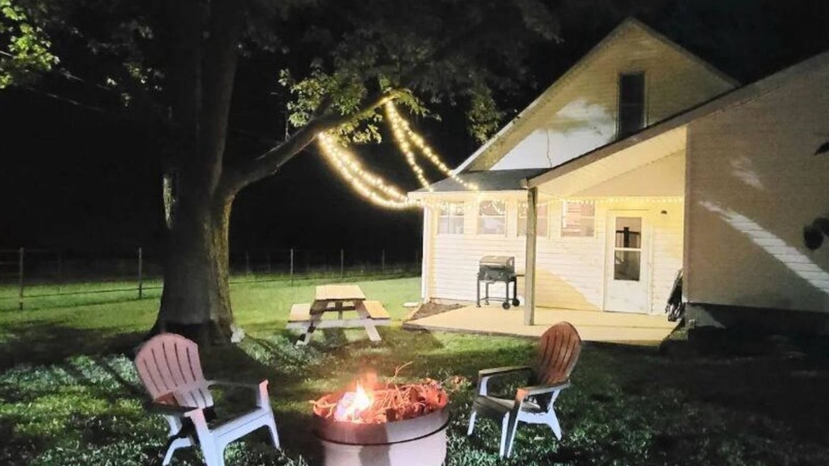 Johnson County Other | Farmhome on 80 acres, Fire Pit, Close to UCM, Whiteman AFB, Kansas City, Pets OK