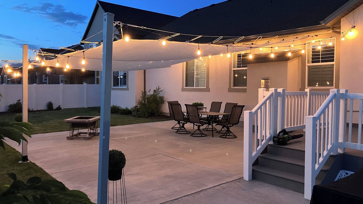West Haven House | Farmhouse 4-bedroom 4-bath in West Haven