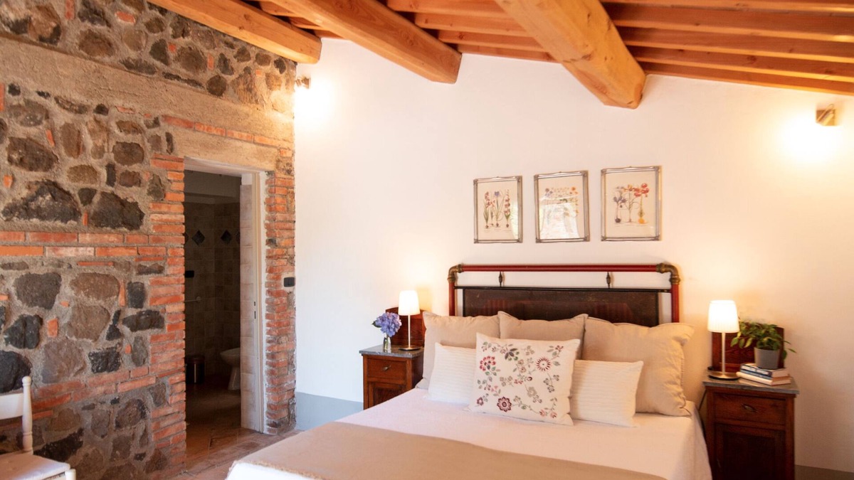Acquapendente House | Farmhouse Countryside Village The Treasure