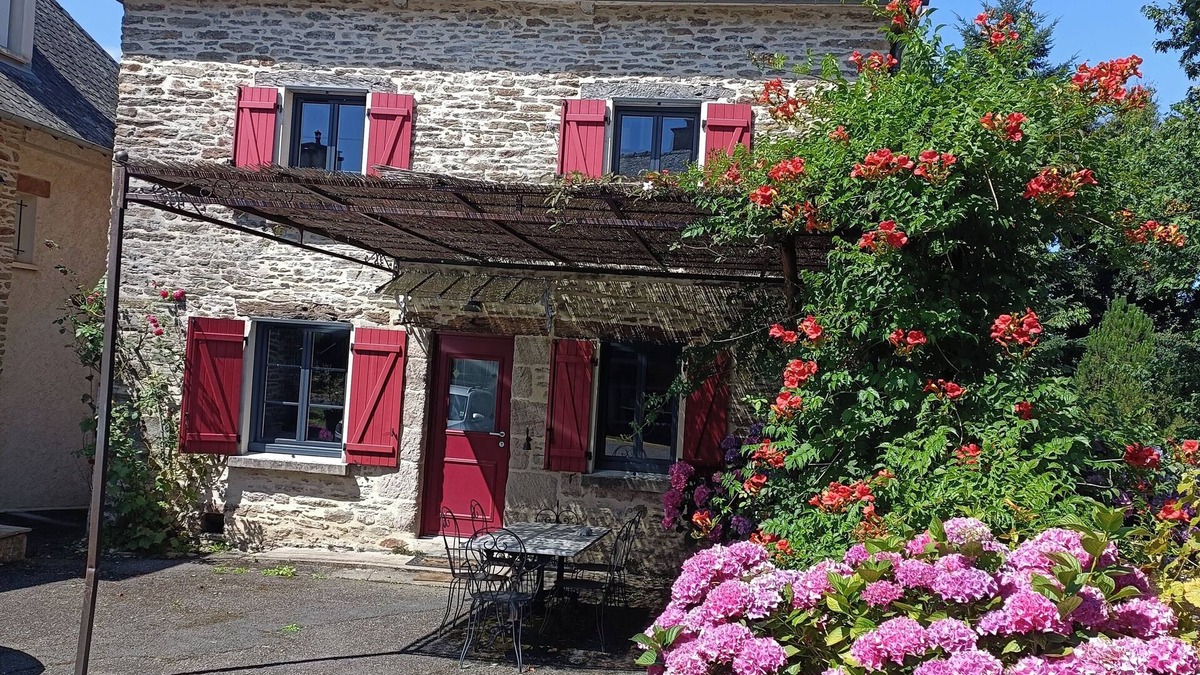 Venarsal House | Farmhouse on the heights of Brive, hiking and mushrooms