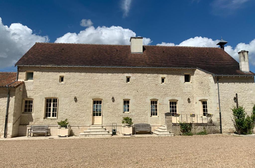 Jaunay-Marigny Villa | Farmhouse in a working winery with vineyard views