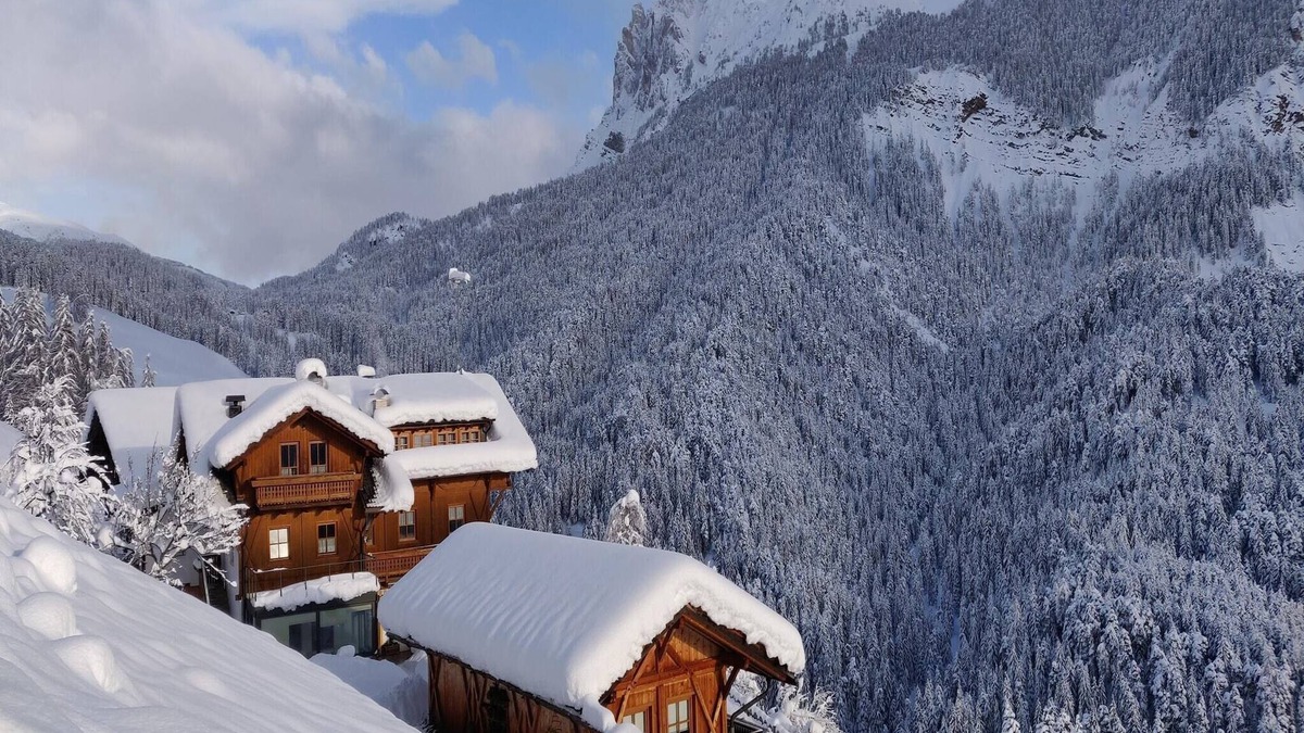 Funes Apartment | Farmhouse in Funes Valley with Dolomite Views