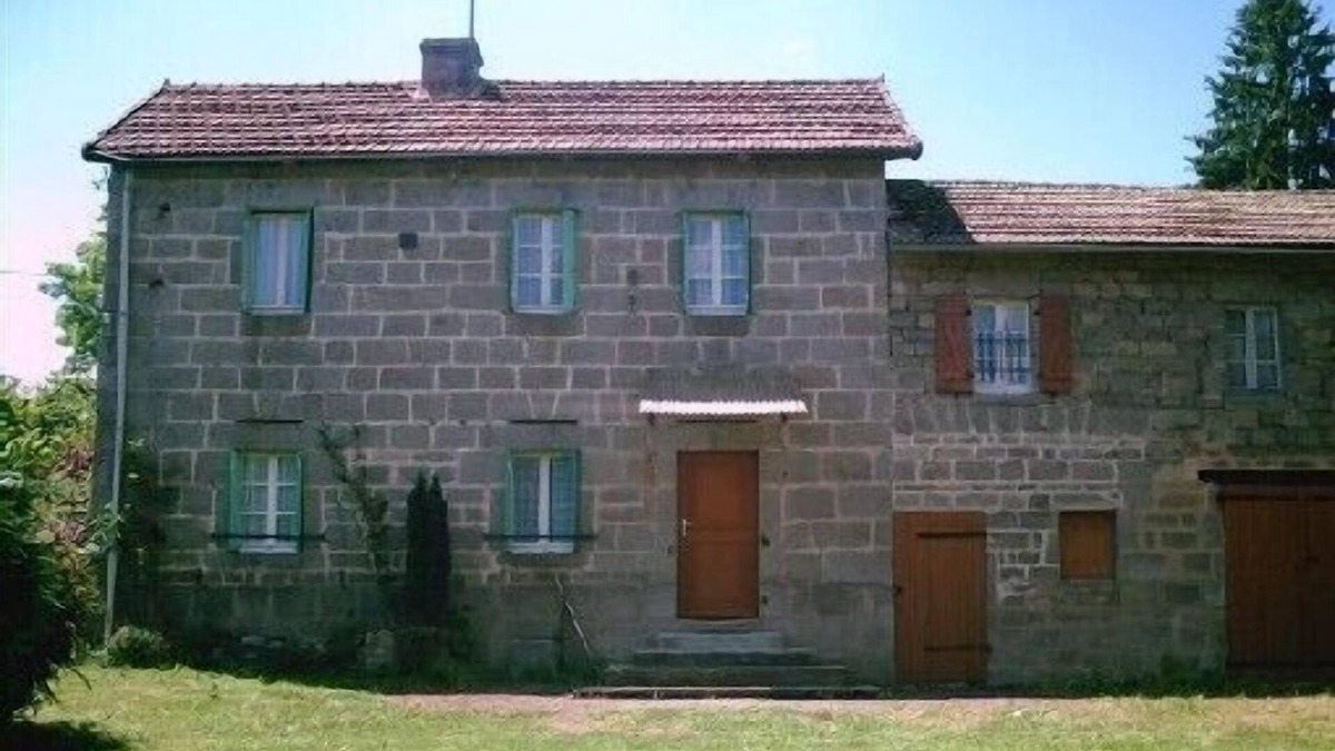 Crocq Other | Farmhouse in great calm, not attached