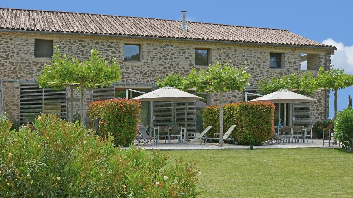 Rieux-Minervois Villa | Farmhouse in Languedoc with Pool & Vineyard Views
