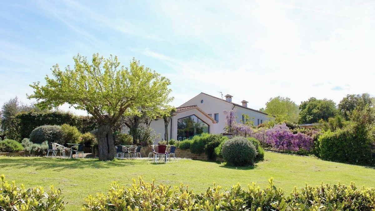 Fratte Rosa Other | Farmhouse in the vineyards with garden and swimming pool