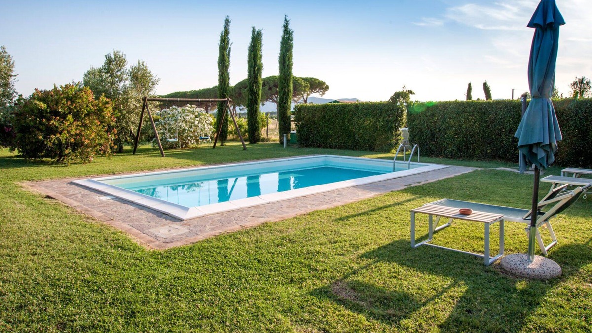 Braccagni Other | Farmhouse 'Le Gerlette - Il Granaio' with Shared Pool, Wi-Fi and Air Conditioning