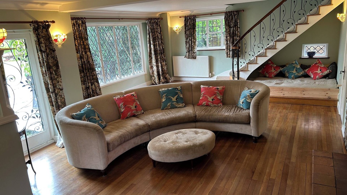 St. Mary's Other | Farmhouse Near London | 3 Acres of Peace & Charm