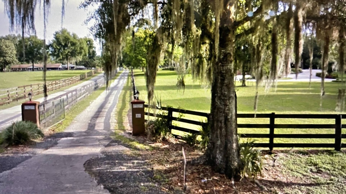 Ocala Other | Farmhouse on acreage, Ocala, FL