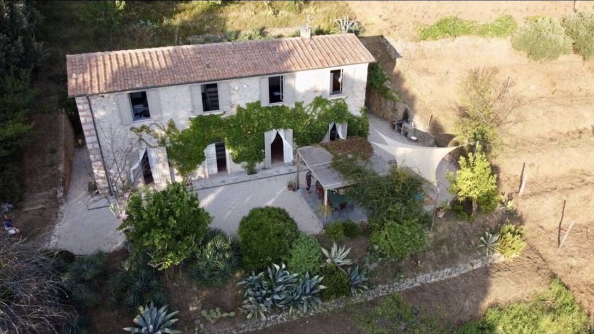 Pietrasanta House | FASCINATING COUNTRY HOUSE IN THE COUNTRYSIDE SEA VIEW
