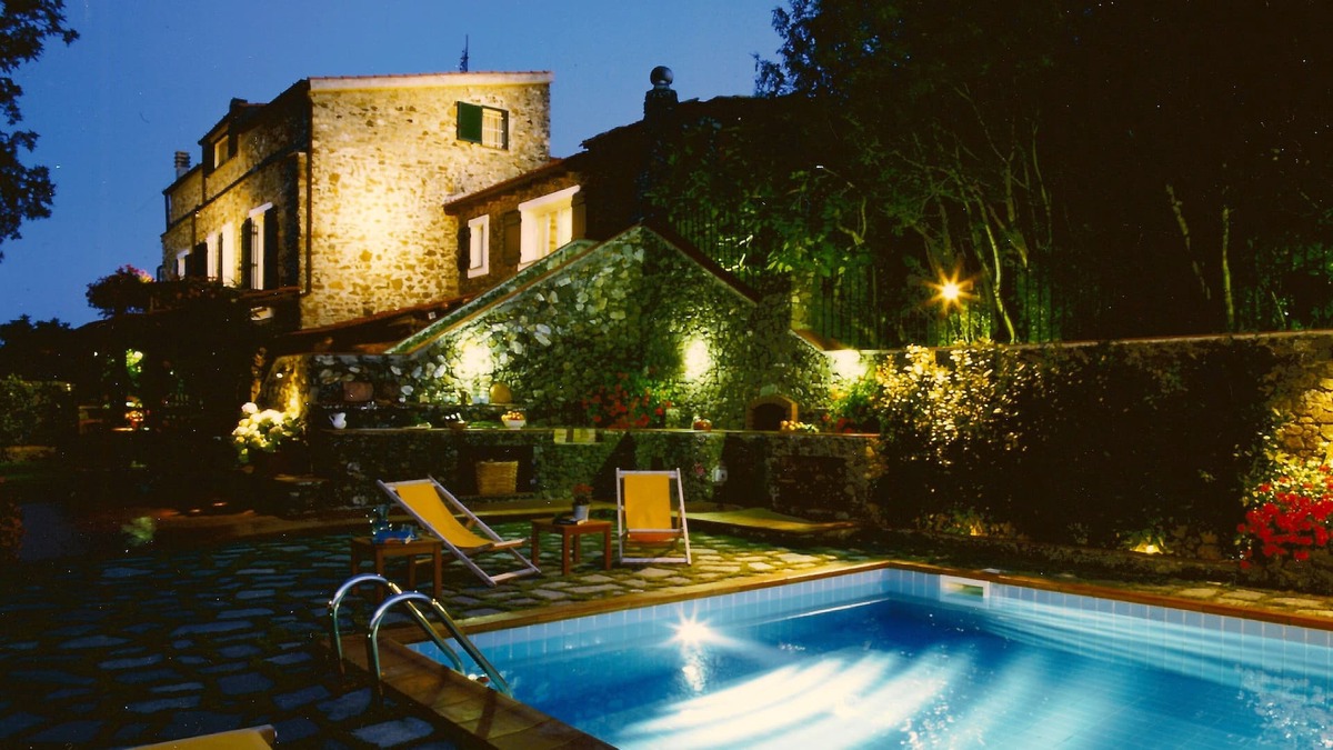 Noli Villa | -Fascinating Luxury Villa with private pool in the ancient medieval village.