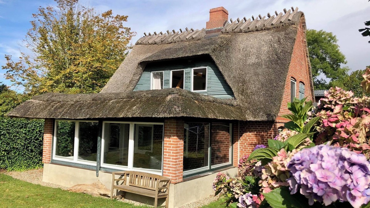 Steinbergkirche Apartment | Favorite place by the sea - country house on Mühlendamm with fenced, quiet garden