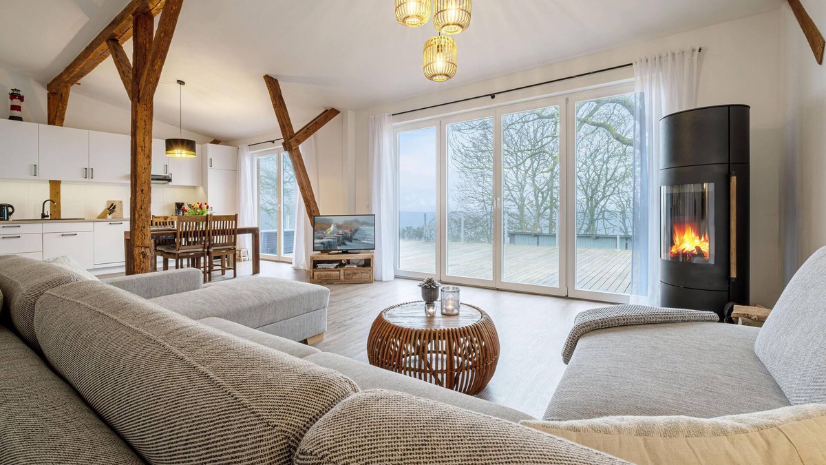 Steinbergkirche Apartment | Favorite place by the sea - west barn on Mühlendamm with sea view, stove and sauna