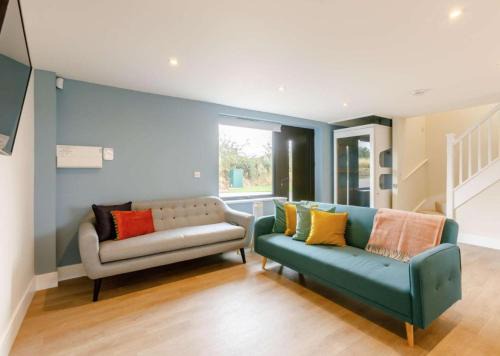 Bishampton House | Fawn Cottage disabled adapted 3 bedroom hot tub