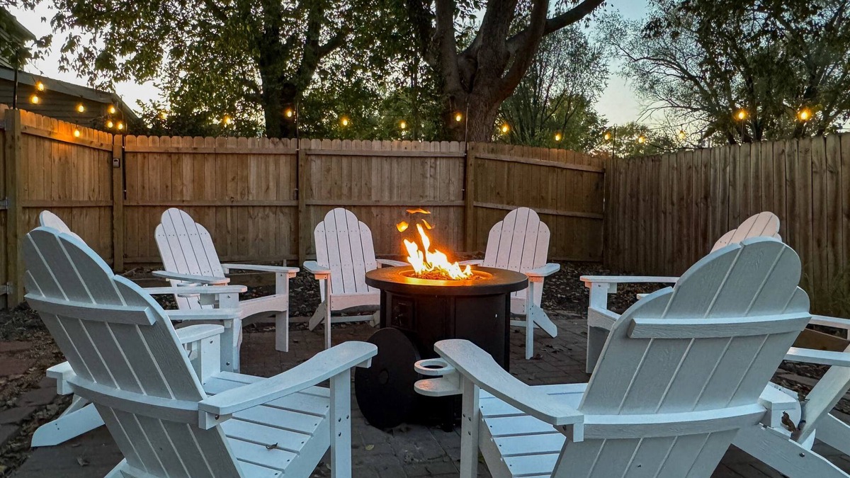 Marthasville House | Featured on USA Today - Hot tub, Fenced Yard