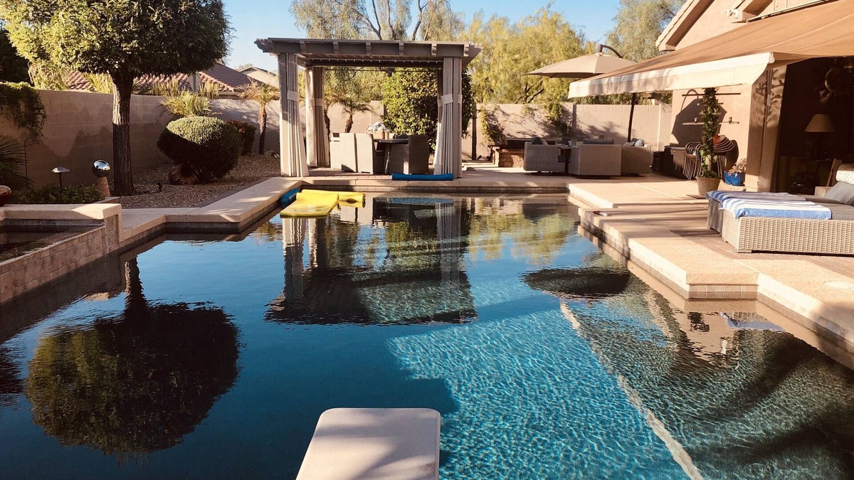 Norterra House | Feb25-Mar11 & Mar25-Apr7 remaining available for 2025. Luxury. Heated pool