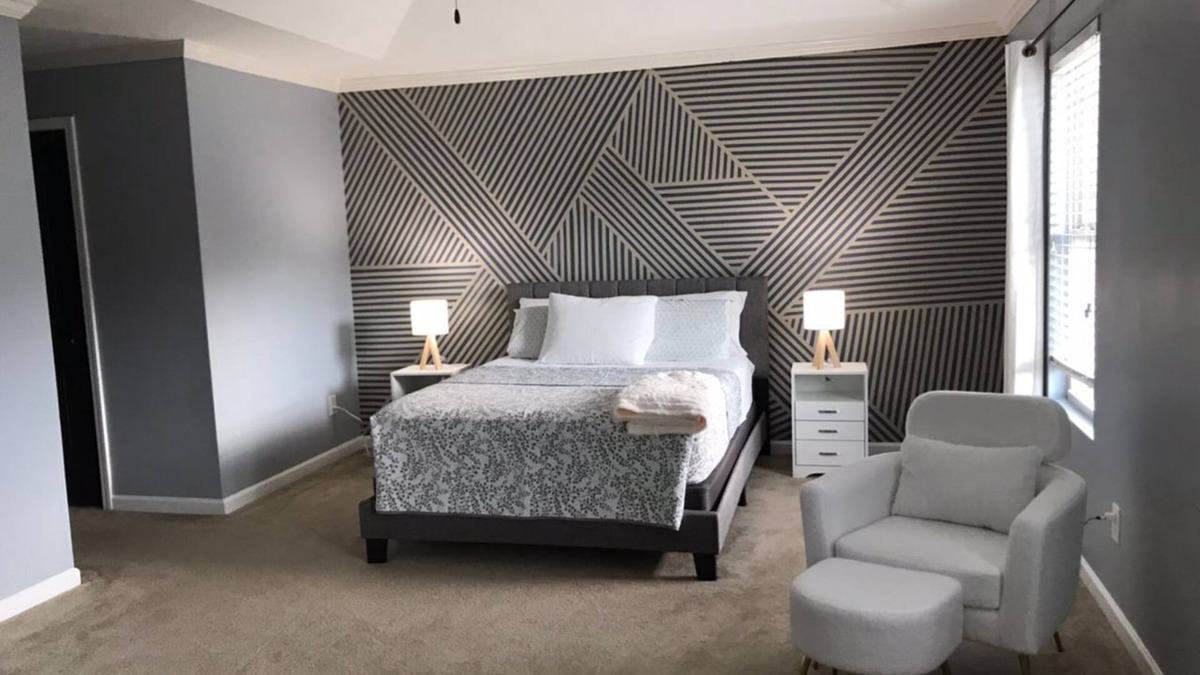 Lawrenceville House | Feel AT Home