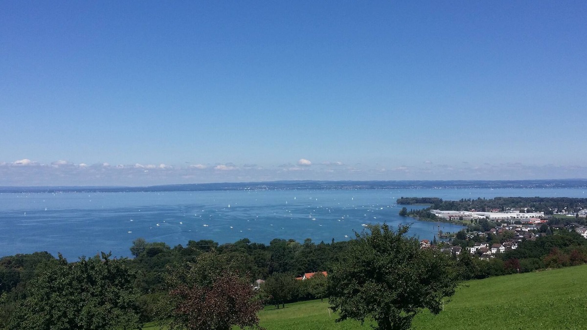 Lutzenberg House | Feel-good semi-detached house with a view of Lake Constance on 3 floors
